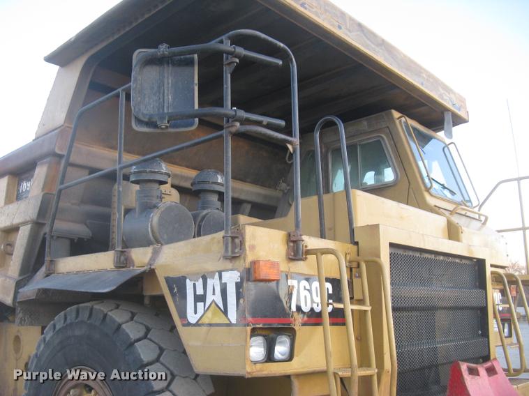 image for item L3980 1995 Caterpillar 769C haul truck