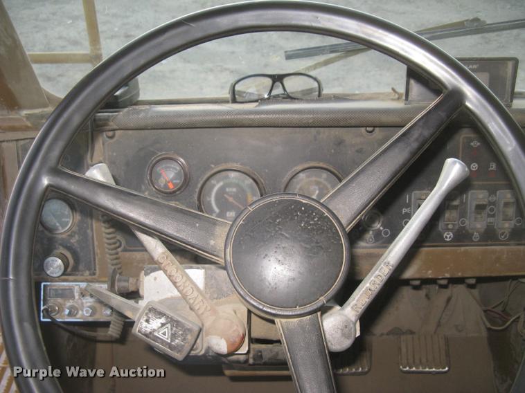 image for item L3980 1995 Caterpillar 769C haul truck