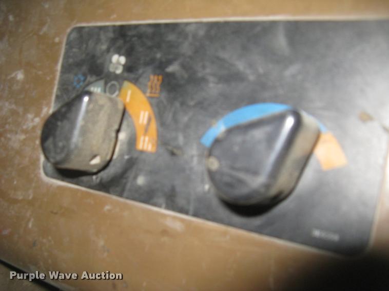 image for item L3980 1995 Caterpillar 769C haul truck