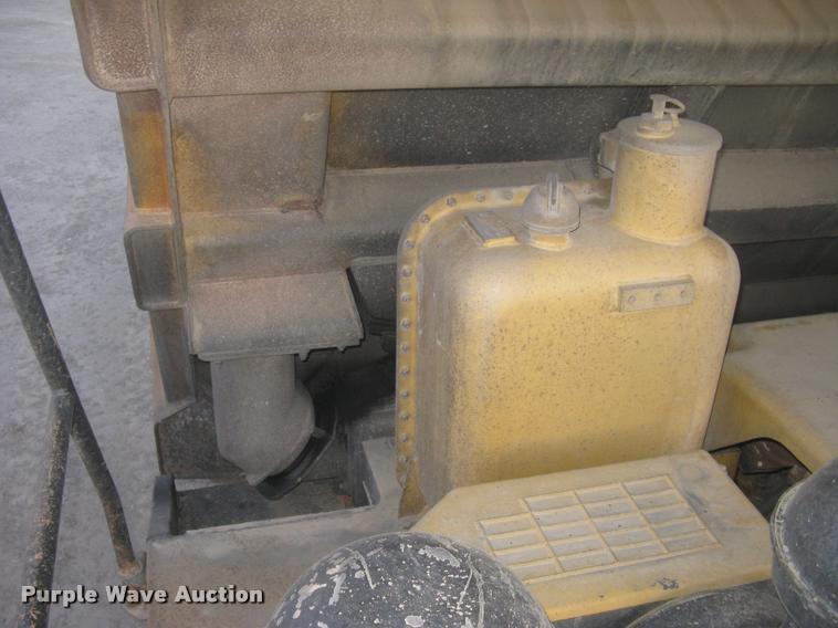 image for item L3980 1995 Caterpillar 769C haul truck