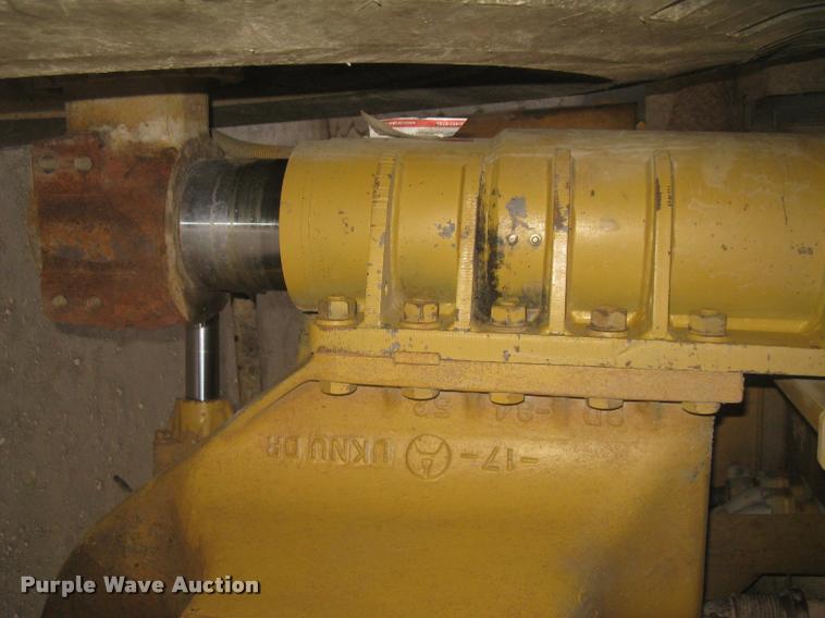 image for item L3980 1995 Caterpillar 769C haul truck