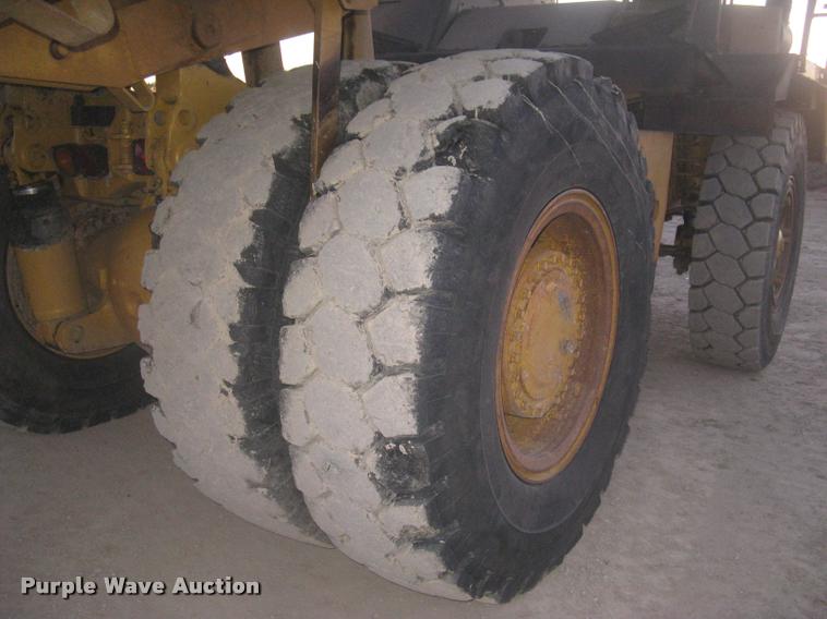 image for item L3980 1995 Caterpillar 769C haul truck