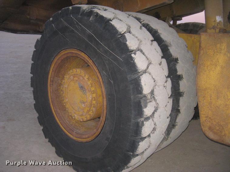 image for item L3980 1995 Caterpillar 769C haul truck