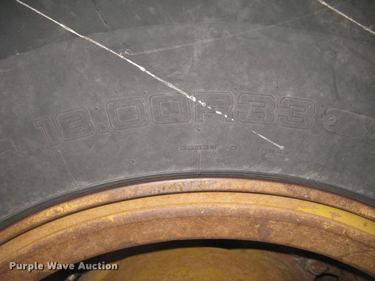 image for item L3980 1995 Caterpillar 769C haul truck