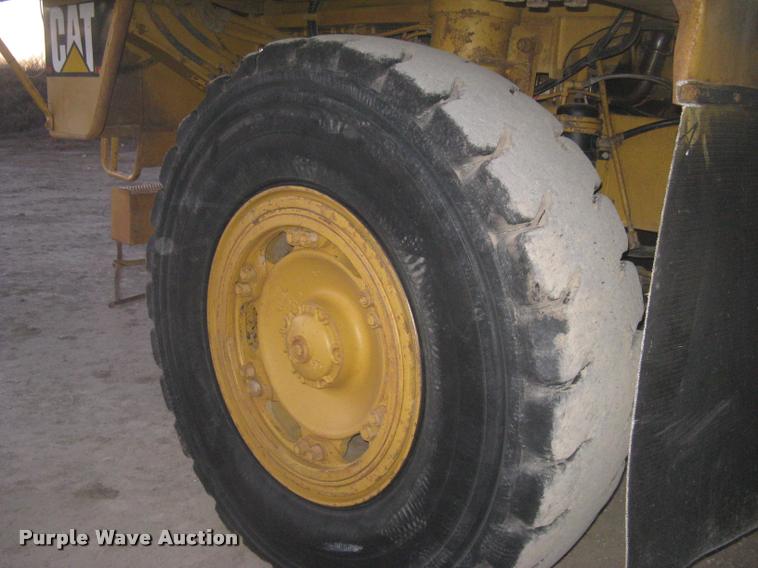 image for item L3980 1995 Caterpillar 769C haul truck