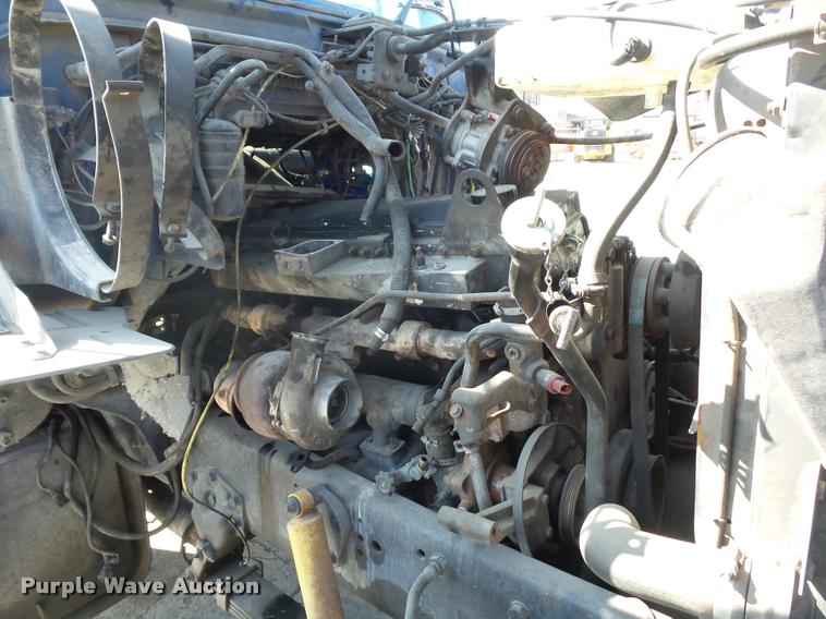 image for item L4605 1997 Ford LT9000 semi truck