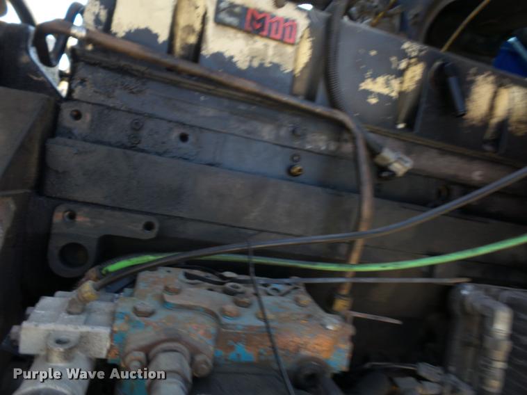 image for item L4605 1997 Ford LT9000 semi truck