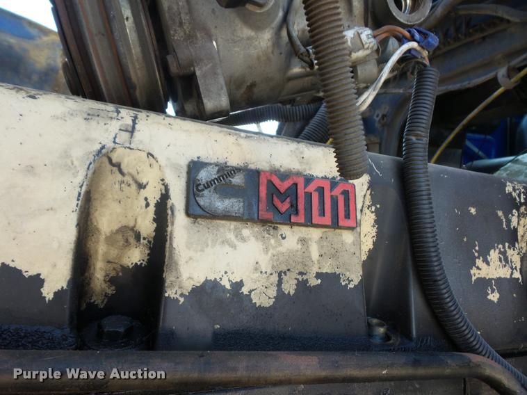 image for item L4605 1997 Ford LT9000 semi truck