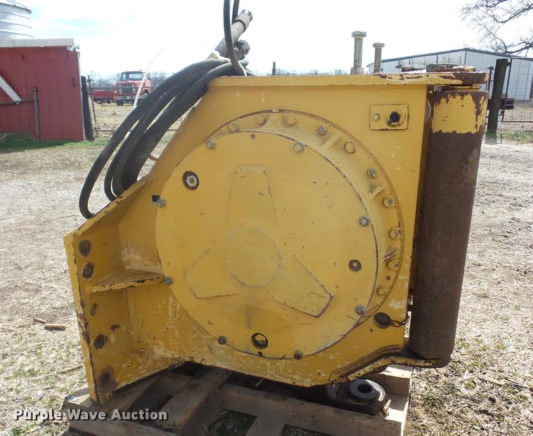 Carco dozer winch in Bronaugh, MO Item L4630 sold Purple Wave