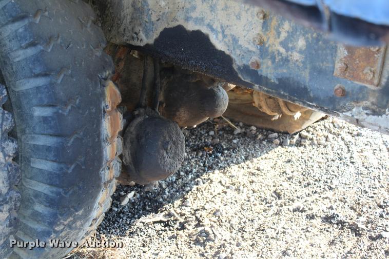 image for item L4790 1984 International S1900 dump truck