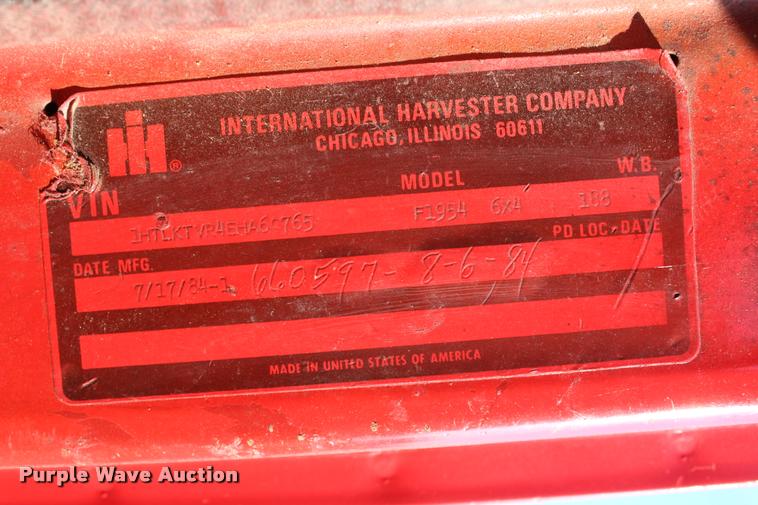 image for item L4790 1984 International S1900 dump truck