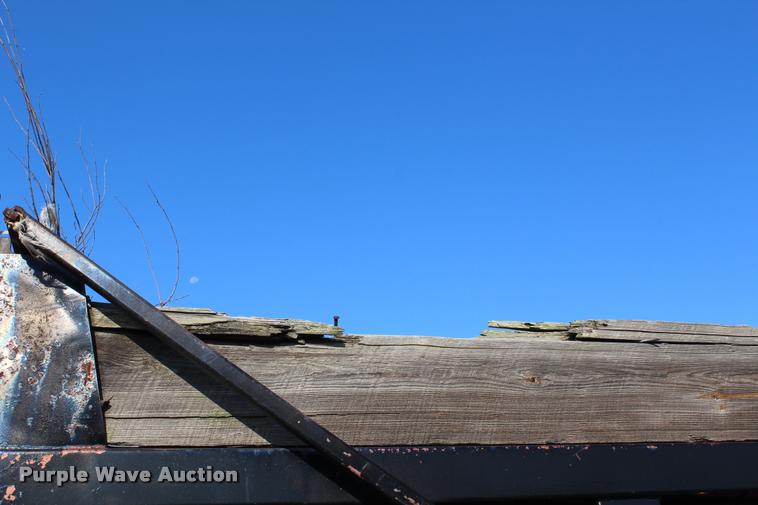 image for item L4790 1984 International S1900 dump truck