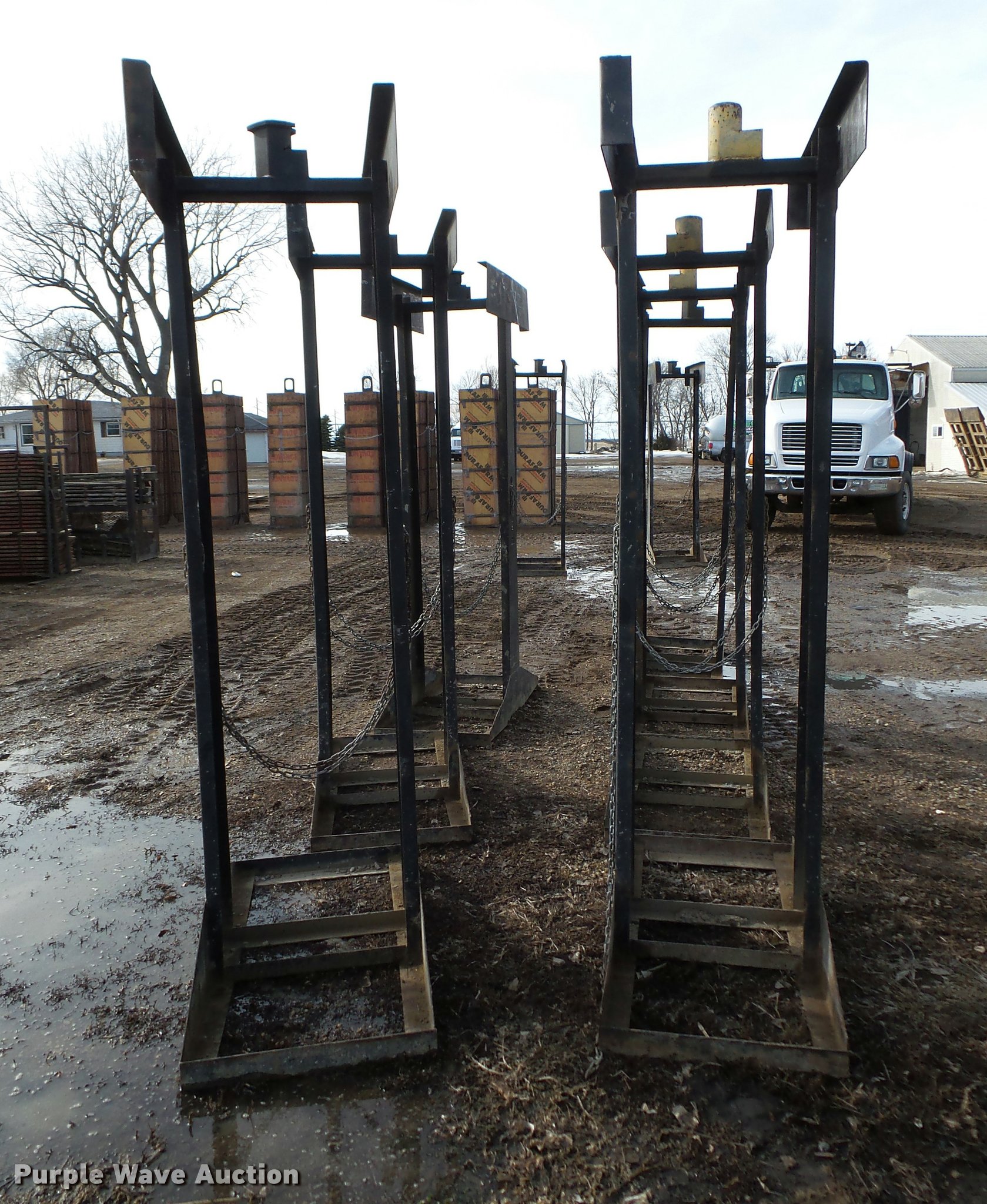 (7) V and H concrete form racks in Doland, SD Item DA7345 sold