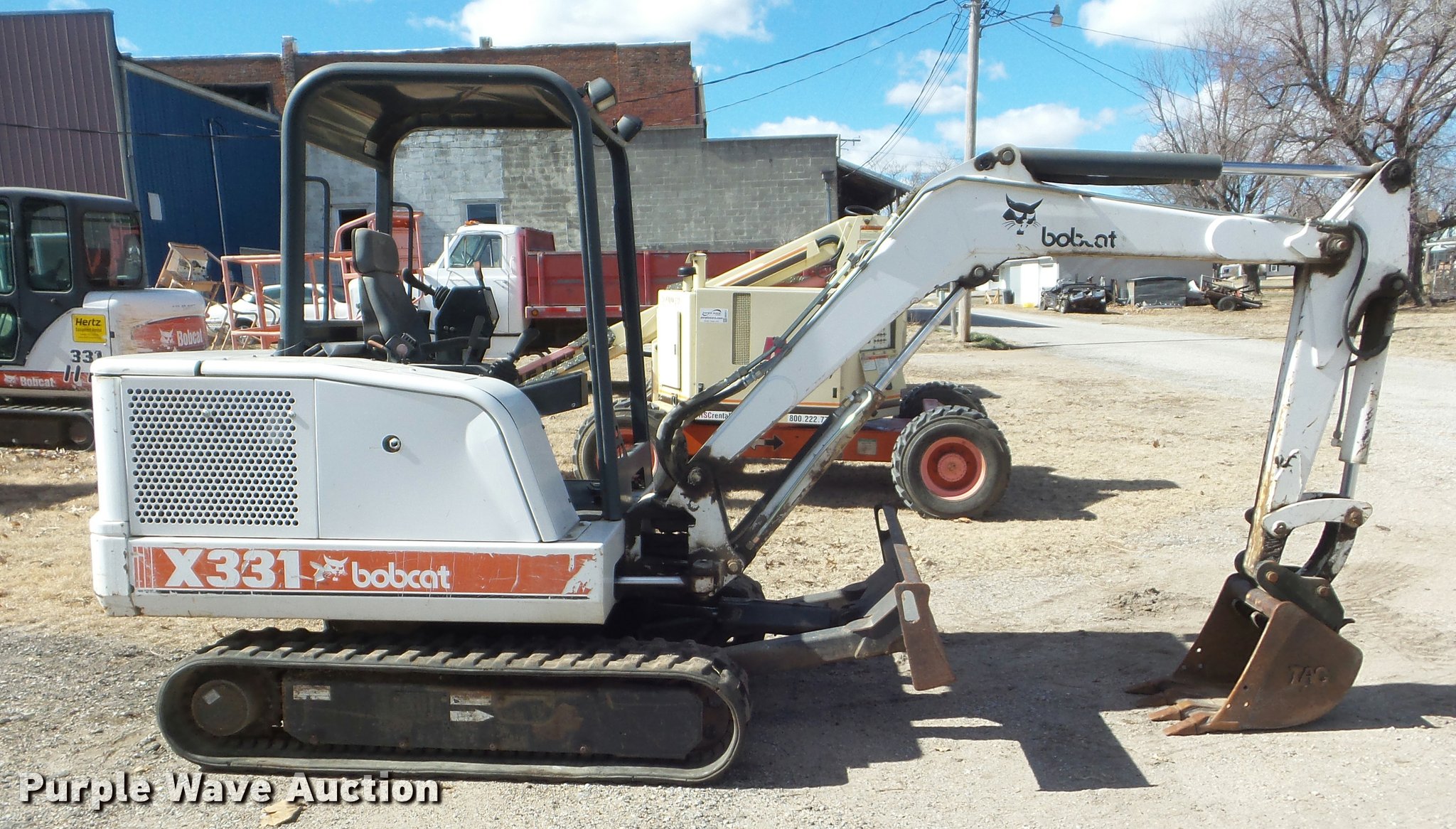 1997 Bobcat X331 compact excavator in Clyde, KS Item DB5016 sold