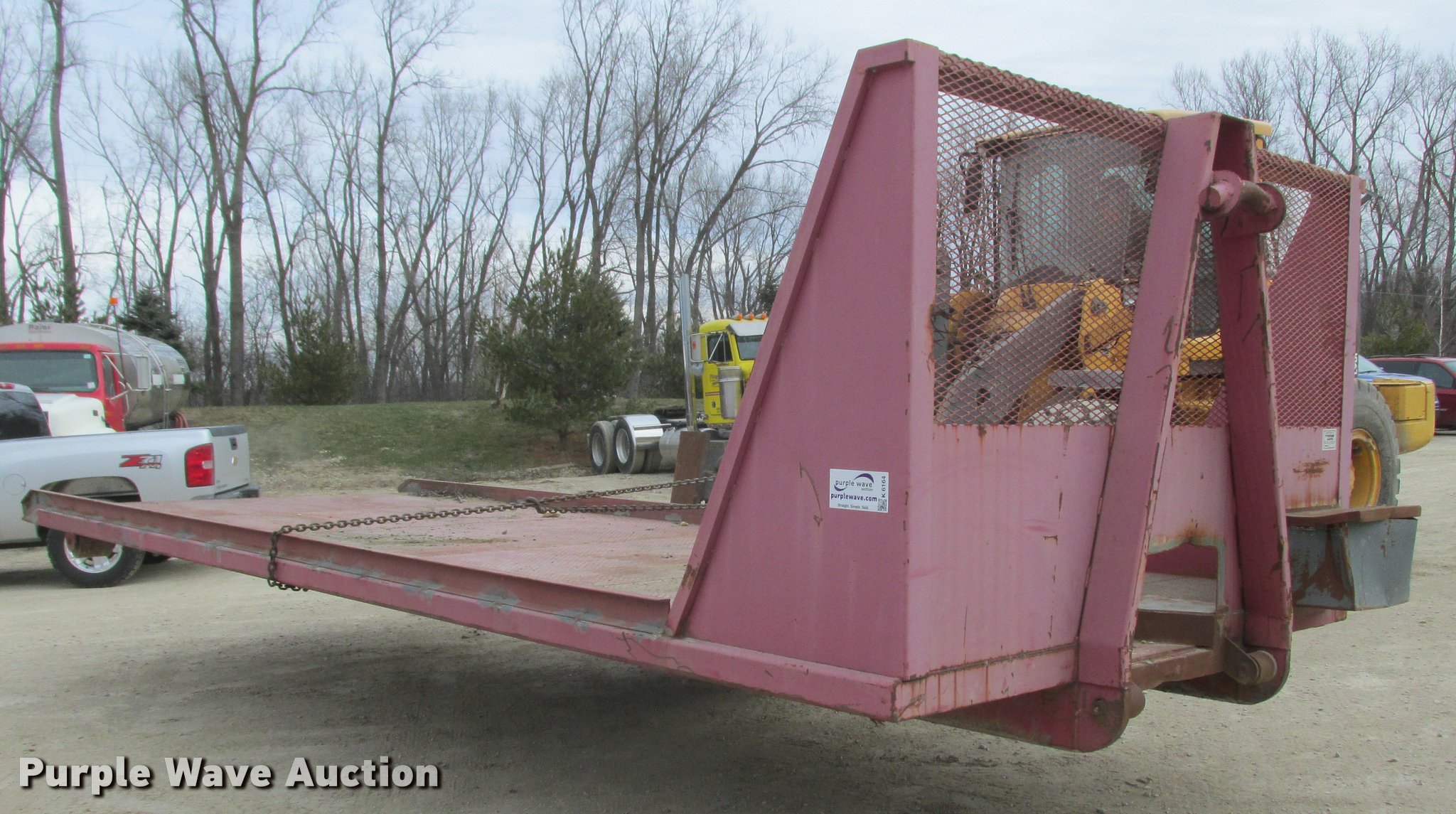 Roll off flatbed in Goodhue, MN Item K6164 sold Purple Wave