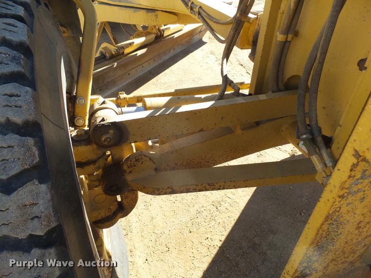 image for item AL9008 2002 Caterpillar 140H motor grader