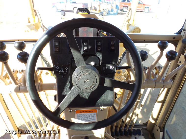 image for item AL9008 2002 Caterpillar 140H motor grader