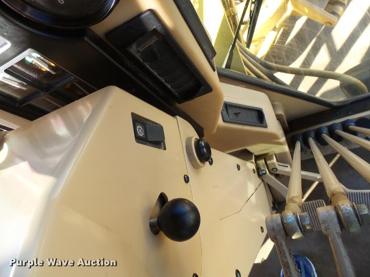 image for item AL9008 2002 Caterpillar 140H motor grader