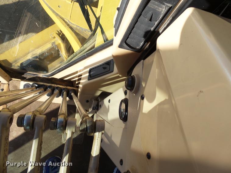 image for item AL9008 2002 Caterpillar 140H motor grader