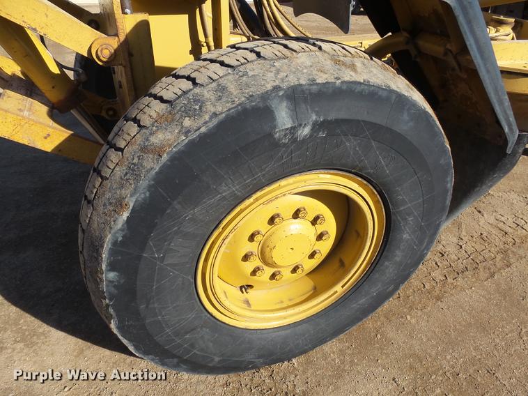 image for item AL9022 2002 Caterpillar 140H motor grader