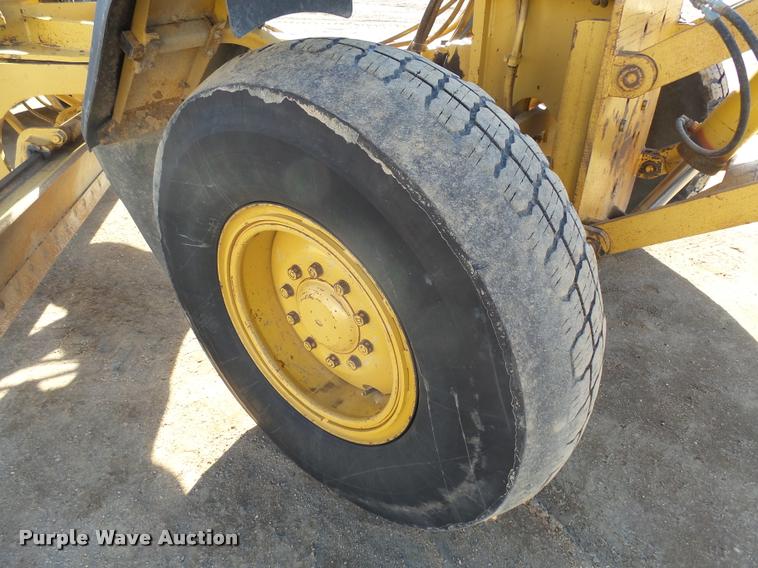 image for item AL9022 2002 Caterpillar 140H motor grader