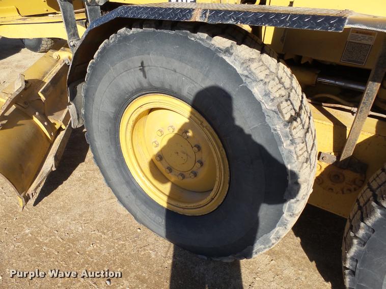 image for item AL9022 2002 Caterpillar 140H motor grader