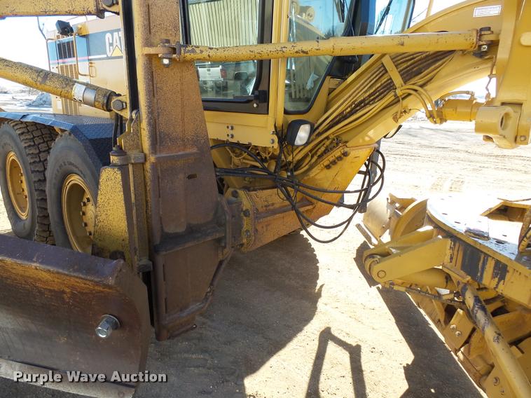 image for item AL9022 2002 Caterpillar 140H motor grader