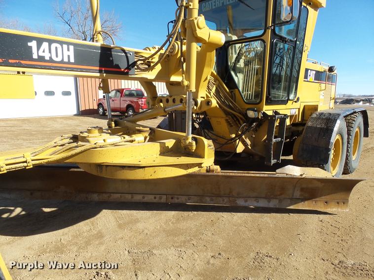 image for item AL9022 2002 Caterpillar 140H motor grader