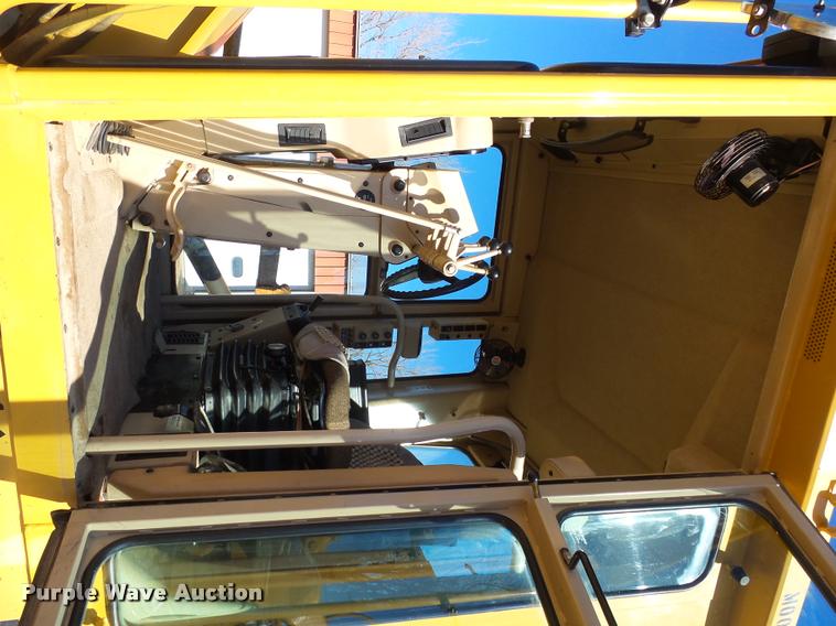 image for item AL9022 2002 Caterpillar 140H motor grader