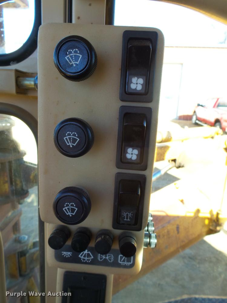 image for item AL9022 2002 Caterpillar 140H motor grader