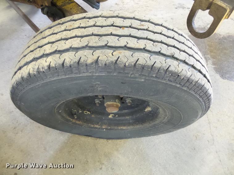 image for item AL9026 2001 Rosco RB-48 broom