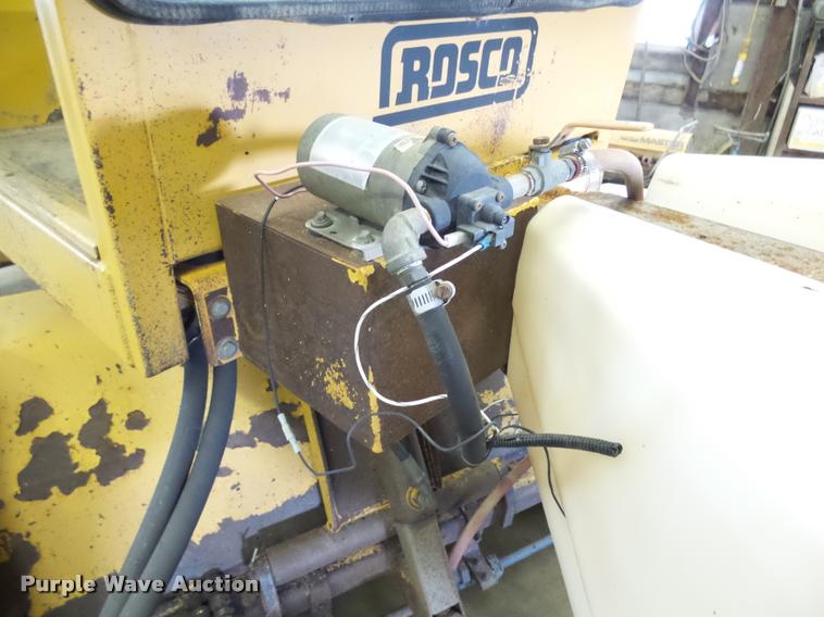 image for item AL9026 2001 Rosco RB-48 broom