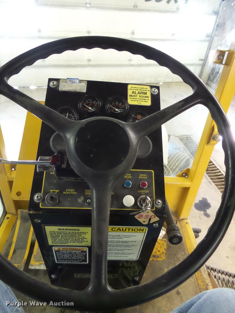 image for item AL9026 2001 Rosco RB-48 broom