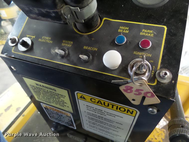 image for item AL9026 2001 Rosco RB-48 broom