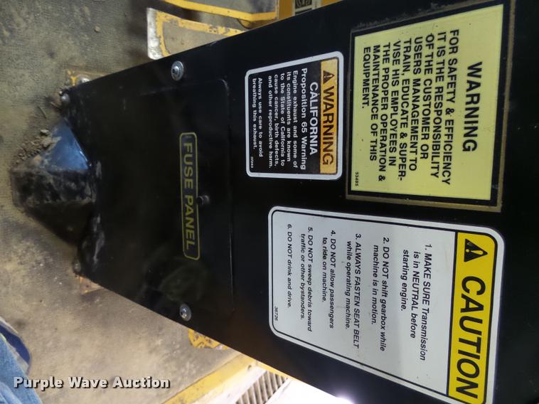 image for item AL9026 2001 Rosco RB-48 broom