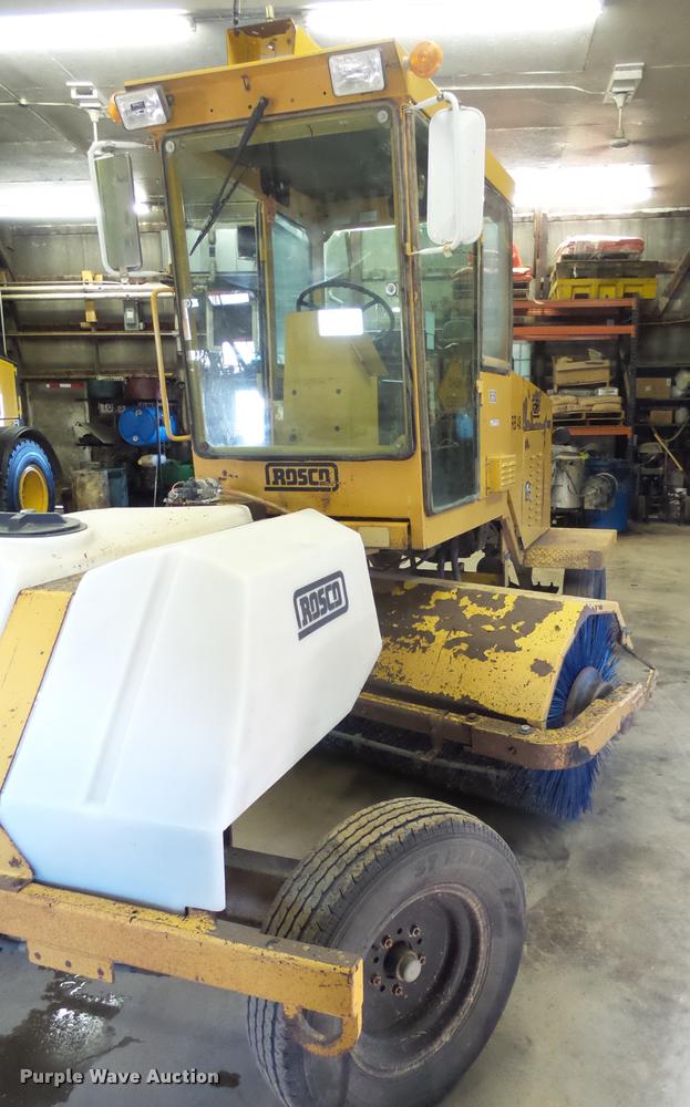 image for item AL9026 2001 Rosco RB-48 broom