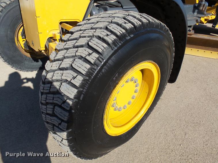 image for item AL9027 2012 John Deere 772GP motor grader