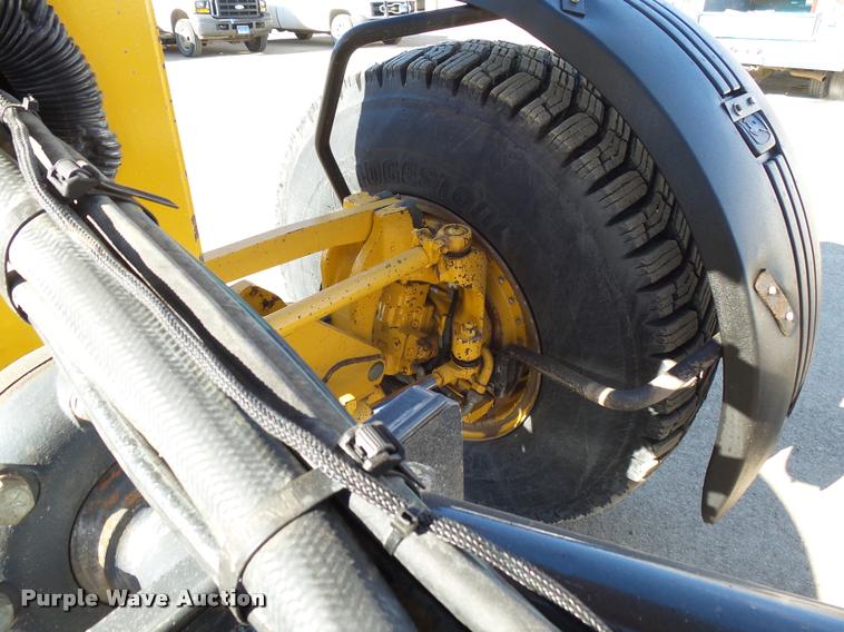 image for item AL9027 2012 John Deere 772GP motor grader