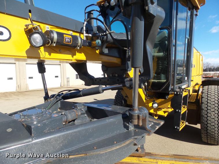 image for item AL9027 2012 John Deere 772GP motor grader