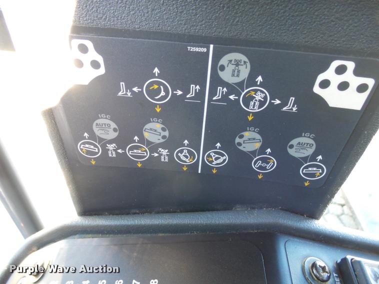 image for item AL9027 2012 John Deere 772GP motor grader