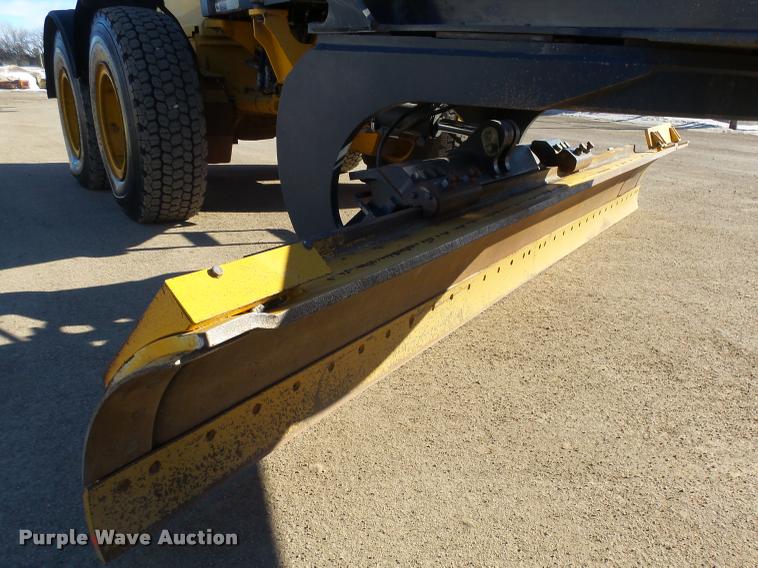 image for item AL9027 2012 John Deere 772GP motor grader