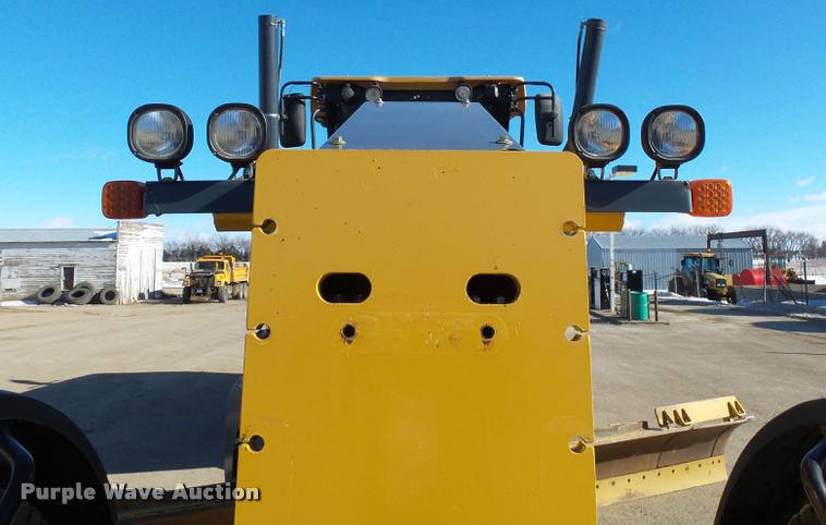 image for item AL9027 2012 John Deere 772GP motor grader