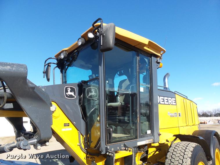 image for item AL9027 2012 John Deere 772GP motor grader