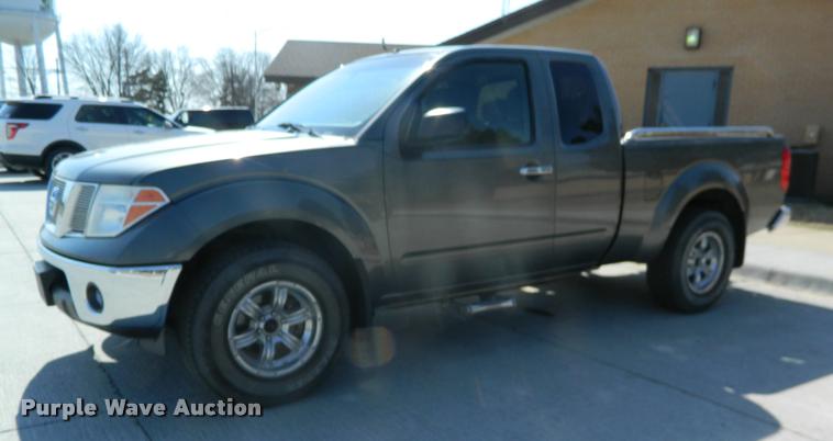 image for item BK9277 2007 Nissan Frontier King Cab pickup truck