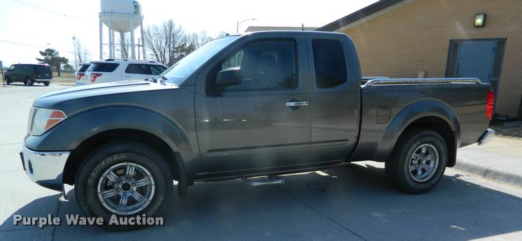 image for item BK9277 2007 Nissan Frontier King Cab pickup truck