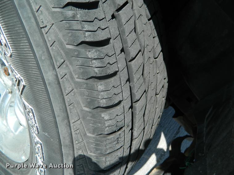 image for item BK9277 2007 Nissan Frontier King Cab pickup truck