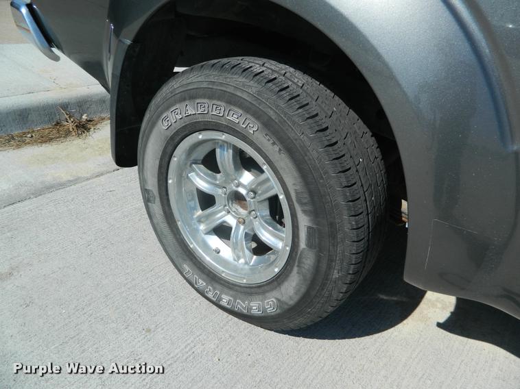 image for item BK9277 2007 Nissan Frontier King Cab pickup truck