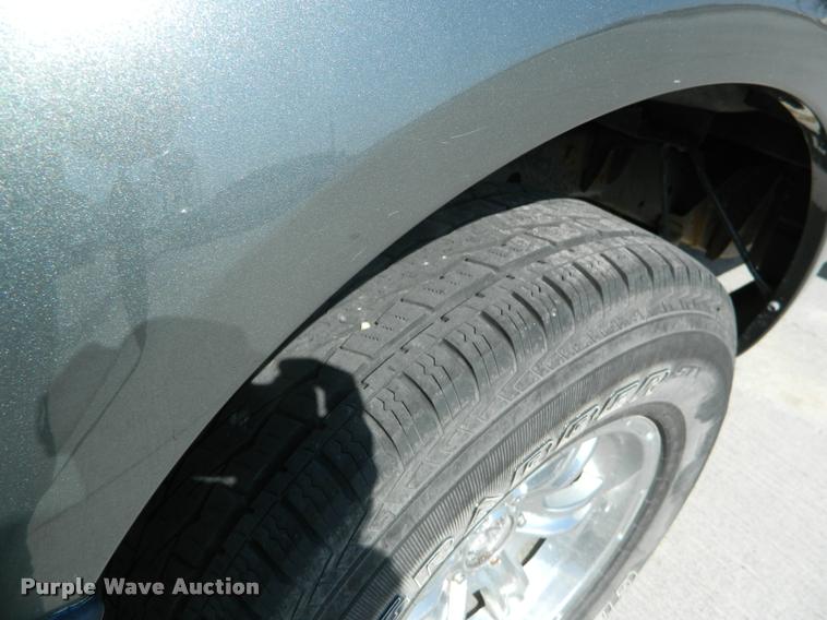 image for item BK9277 2007 Nissan Frontier King Cab pickup truck