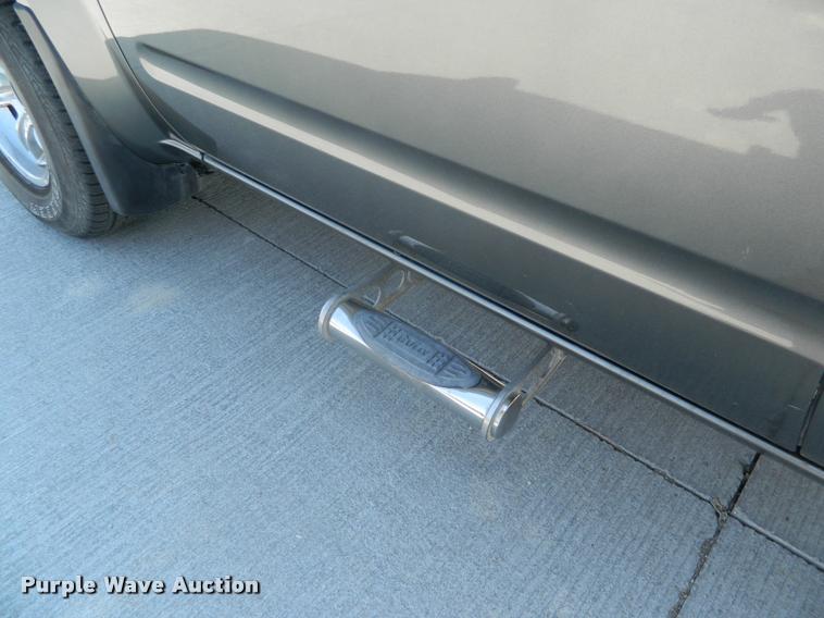 image for item BK9277 2007 Nissan Frontier King Cab pickup truck