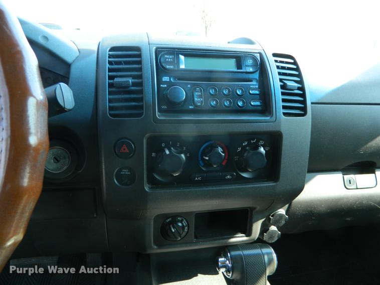 image for item BK9277 2007 Nissan Frontier King Cab pickup truck